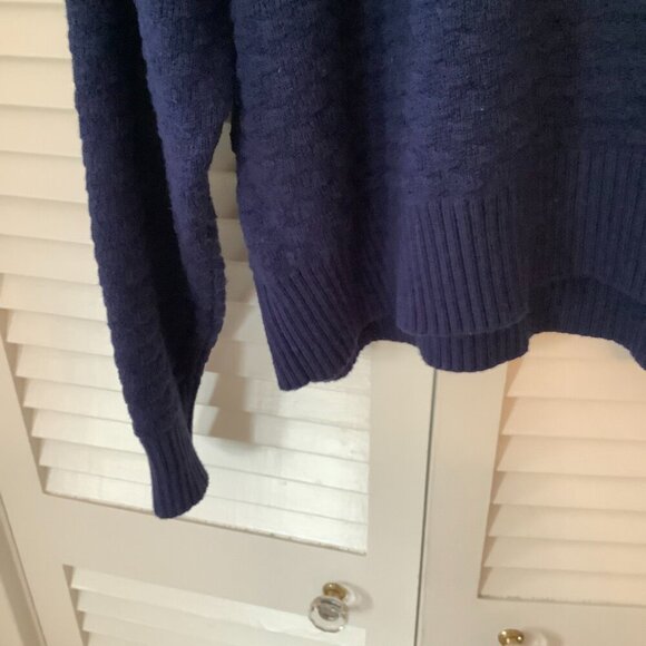 Lululemon women's Texture Play Crewneck sweater XL/XXL navy knit *has flaw* - Picture 4 of 8